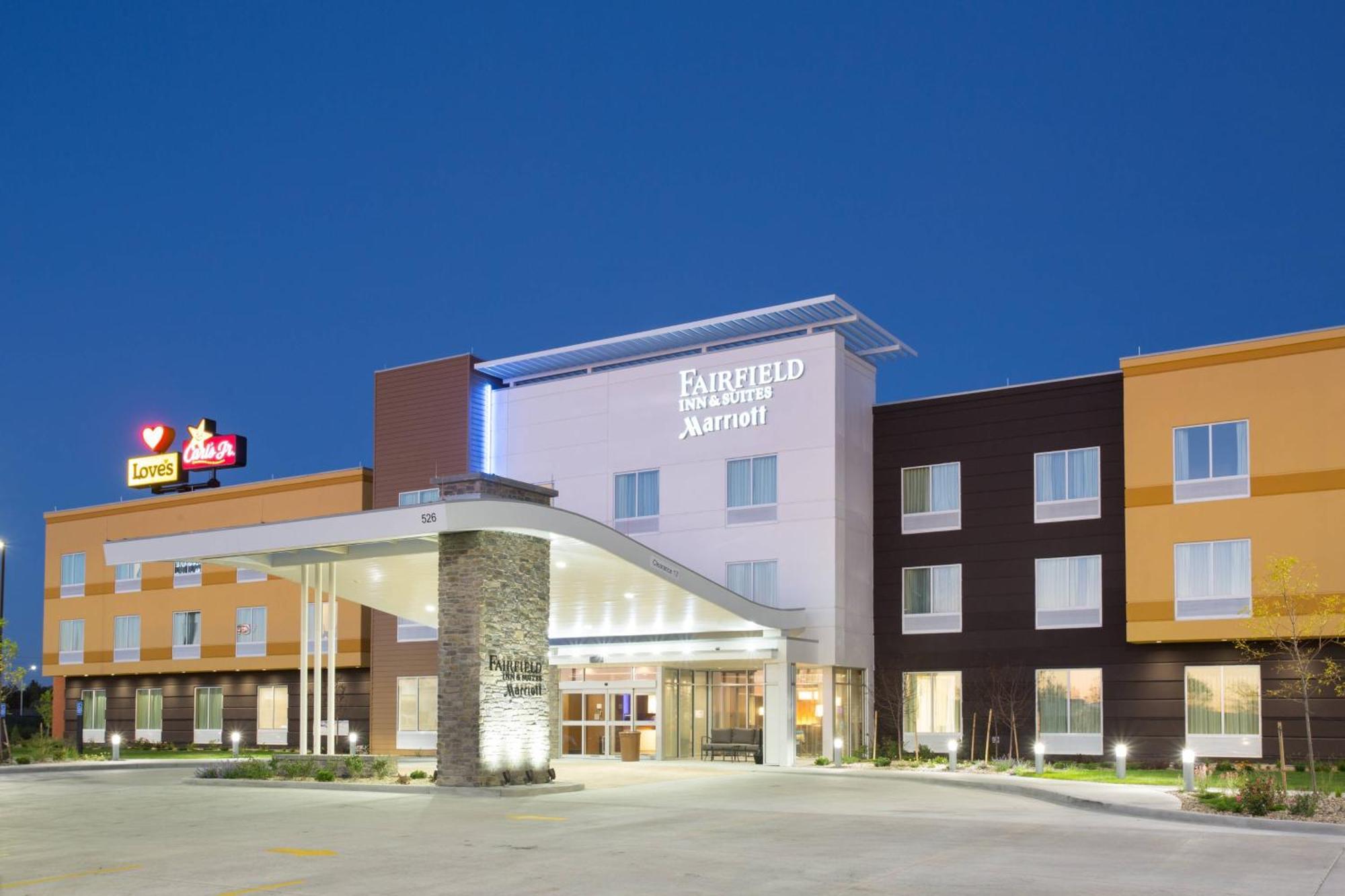 Fairfield Inn & Suites By Marriott Бърлингтън Екстериор снимка