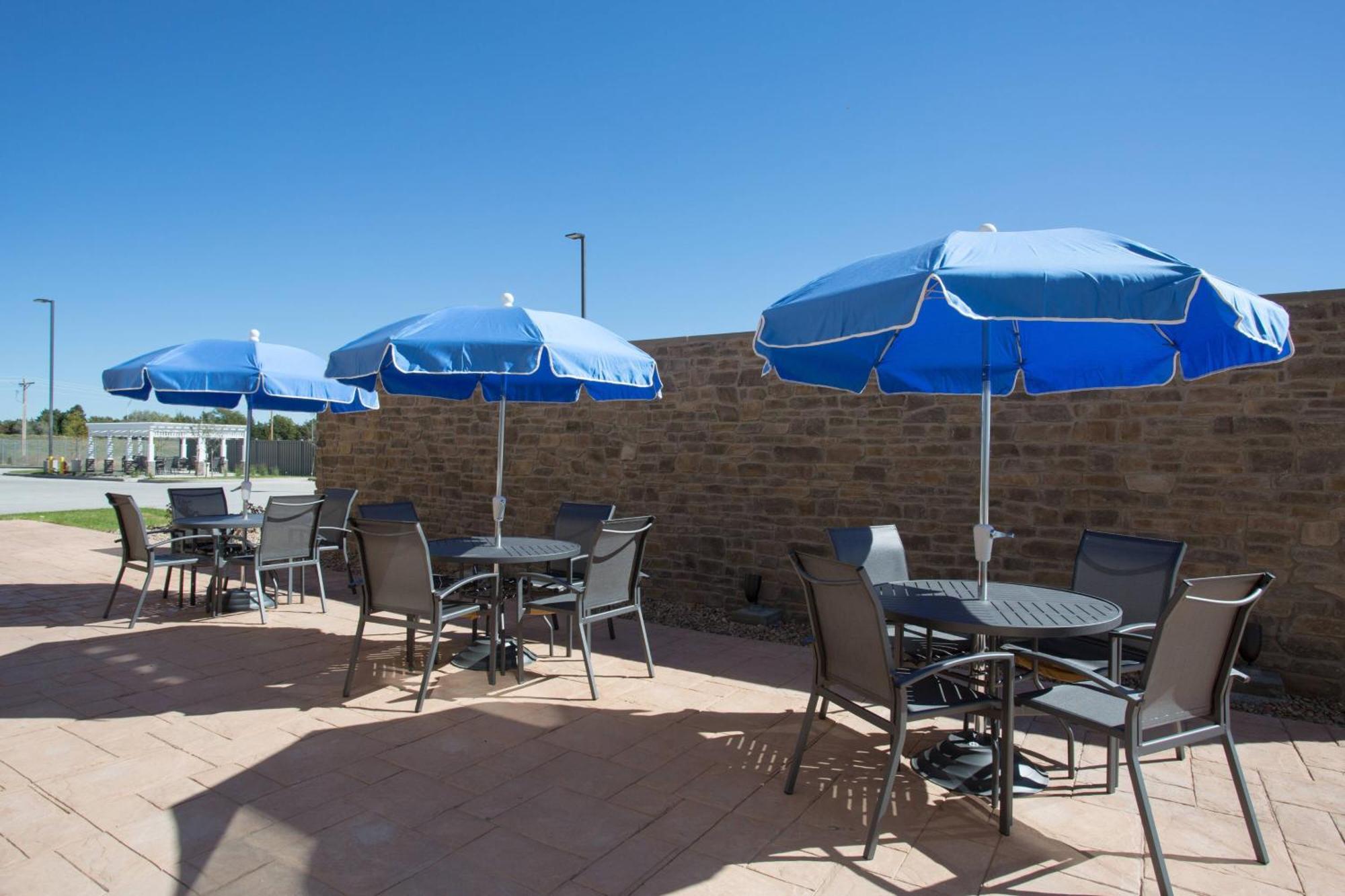 Fairfield Inn & Suites By Marriott Бърлингтън Екстериор снимка